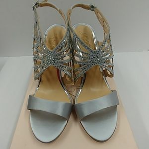 Jewel Badgley Mischka Teresa Silver size 6 M